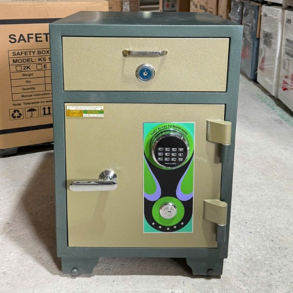 Két sắt ngăn kéo thả tiền tiền GD100E bảo mật bằng mã điện tử