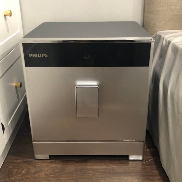 Két sắt Philips SBX701-4B0 dùng để đầu giường thay tab đầu giường