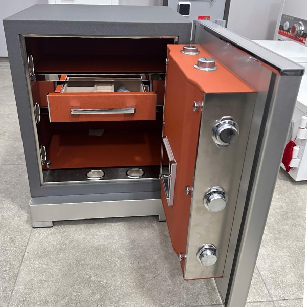 Két sắt Philips SBX701-5B0 đẹp, chắc chắn nội thất bọc da cao cấp