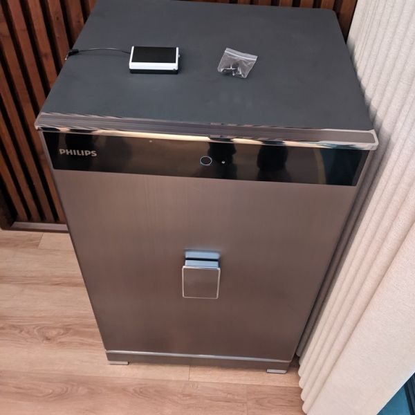 Két sắt Philips SBX701-7B0 chính hãng lắp đặt cho biệt thự