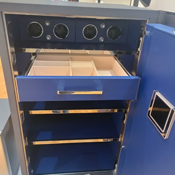 Nội thất két sắt Philips SBX702-CB0/CBX có khay để thẻ, ví, trang sức