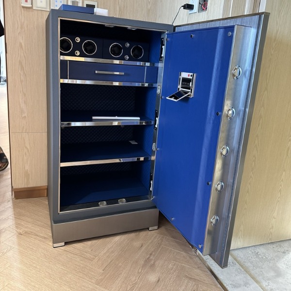 Két sắt Philips SBX702-CB0/CBX vân tay điện tử lắp đặt tại Biệt thự tây hồ tây