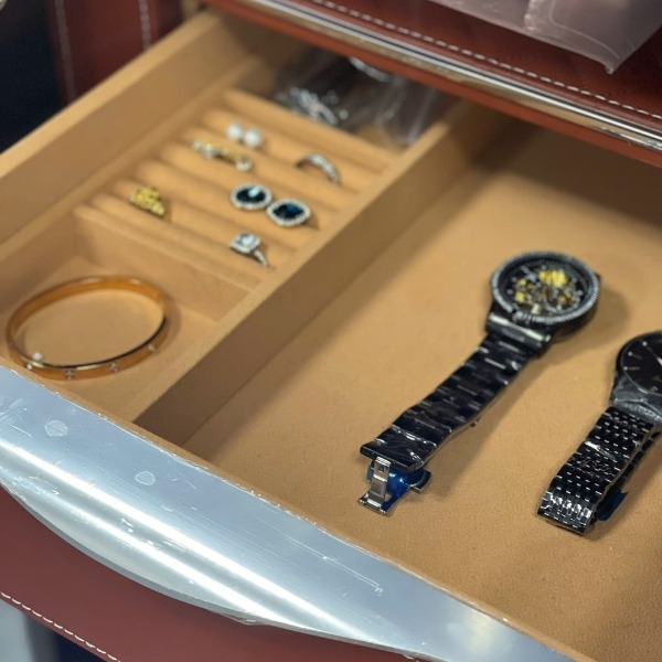 Két sắt PLD900GL-0P thông minh an toàn có khay trang sức để đồng hồ