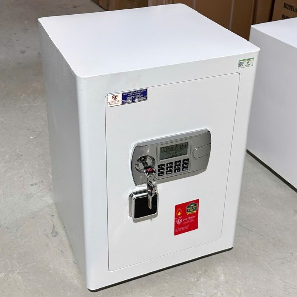 Két sắt Tài lộc Việt Tiệp KW63SCE điện tử bền, đẹp, an toàn, dễ sử dụng cho gia đình và văn phòng