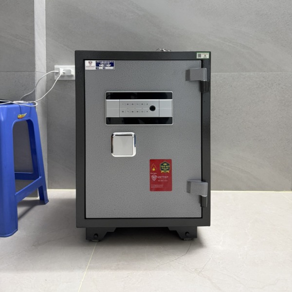 Thực tế bán giao két sắt thông minh Việt Tiệp KW78FE màu xám