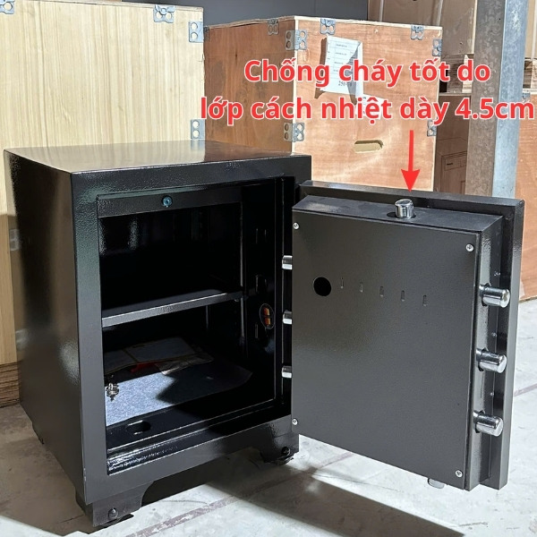 Két sắt tokyo chống cháy tốt hơn các két sắt khác do lớp cách nhiệt dày 4,5cm
