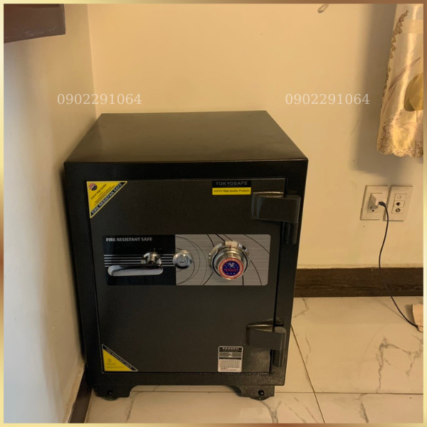 Lắp đặt két sắt TOKYO TKO68CC khóa cơ nhật bản cho hộ gia đình