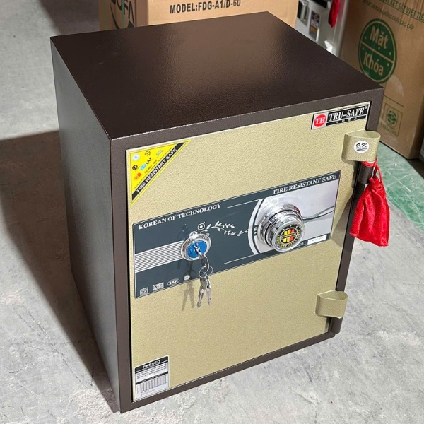 Thực tế Két Sắt trusafe HQ683KC khóa cơ chống cháy