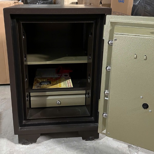 Nội thất két sắt Hàn Quốc Trusafe TH635 vân tay điện tử rộng để được giấy tờ dung tích 25 lý