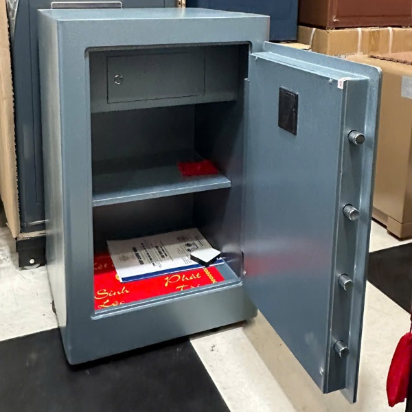 Két sắt Việt Nhật VN-100AE điện tử 100kg an toàn với chốt khóa inox đặc và thép đúc nguyên tấm