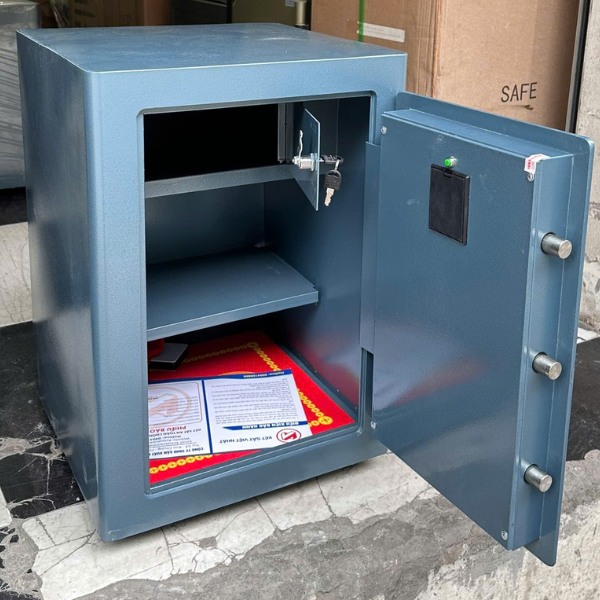 Nội thất Két sắt thông minh Việt Nhật VN-63AH vân tay điện tử màu xanh