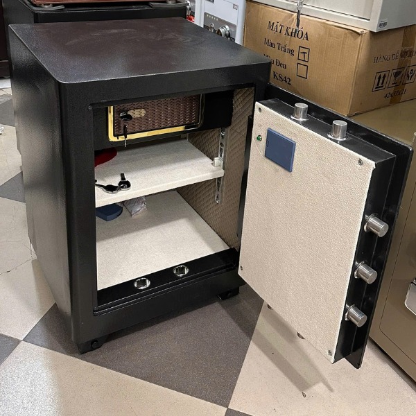 Két sắt Việt Nhật VN66AE điện tử chống cháy an toàn và thép chốt khóa 4 chiều