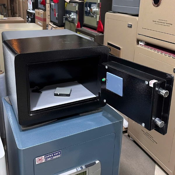 Két sắt Việt Nhật VN-20AH mini vân tay màu đen thép siêu cường