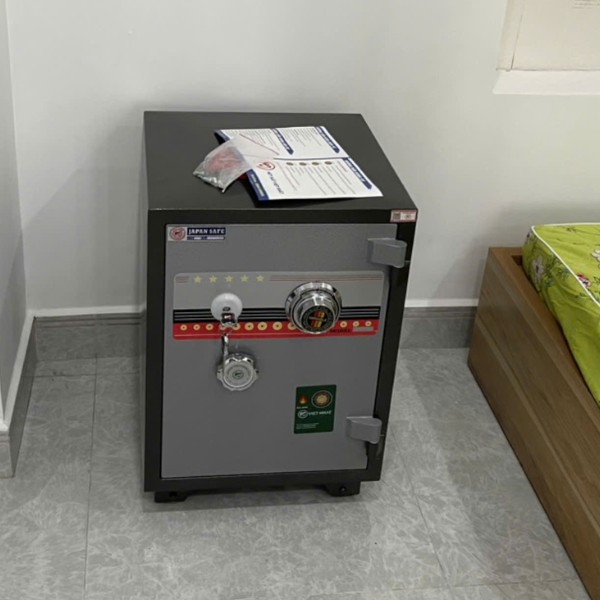 Thực tế lắp đặt két sắt Việt Nhật VN79DM cơ đổi mã tại nhà khách hàng