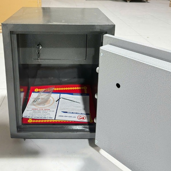 Két sắt Việt Tiệp KW52DM đổi mã, an toàn, chống cháy, chống trộm