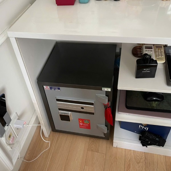 Lắp đặt thành công két sắt Việt Tiệp KW58FE vân tay điện tử thông minh