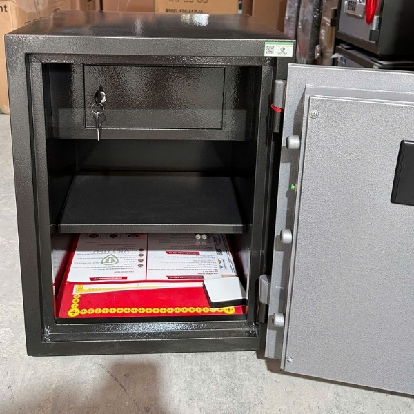 Két sắt thông minh Việt Tiệp KW58FE kết nối điện thoai sử dụng nhiều cho gia đình và công ty