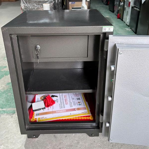 Nội thất két sắt việt tiệp KW79VT khóa vân tay chính hãng