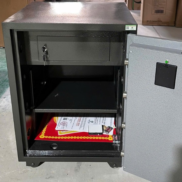 Nội thất két sắt thông minh Việt Tiệp KW88FE kết nối điện thoại