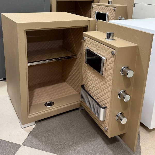 Nội thất Két sắt Xuân Hòa BK50H để được giấy tờ