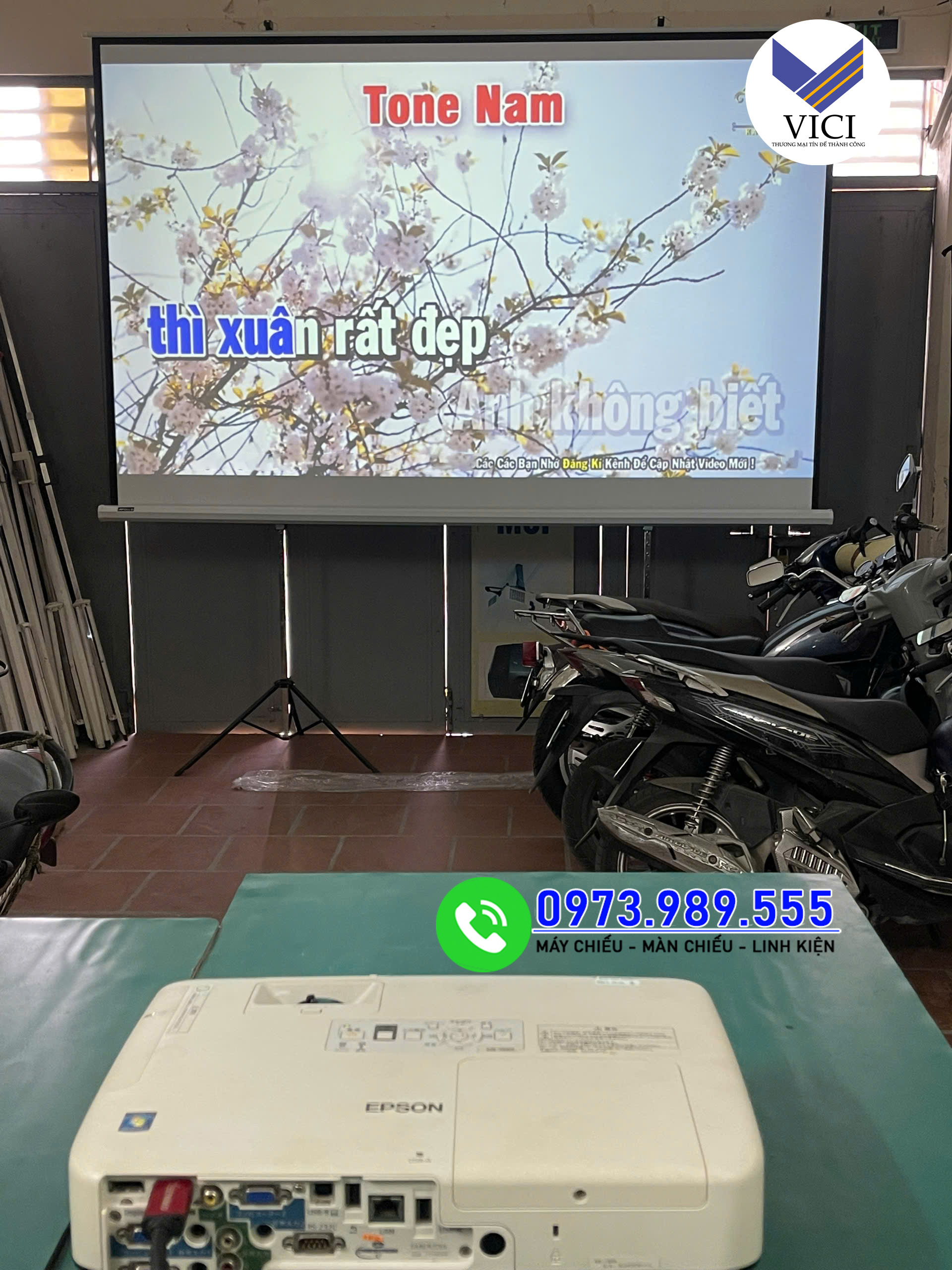 Màn chiếu karaoke 150 inch