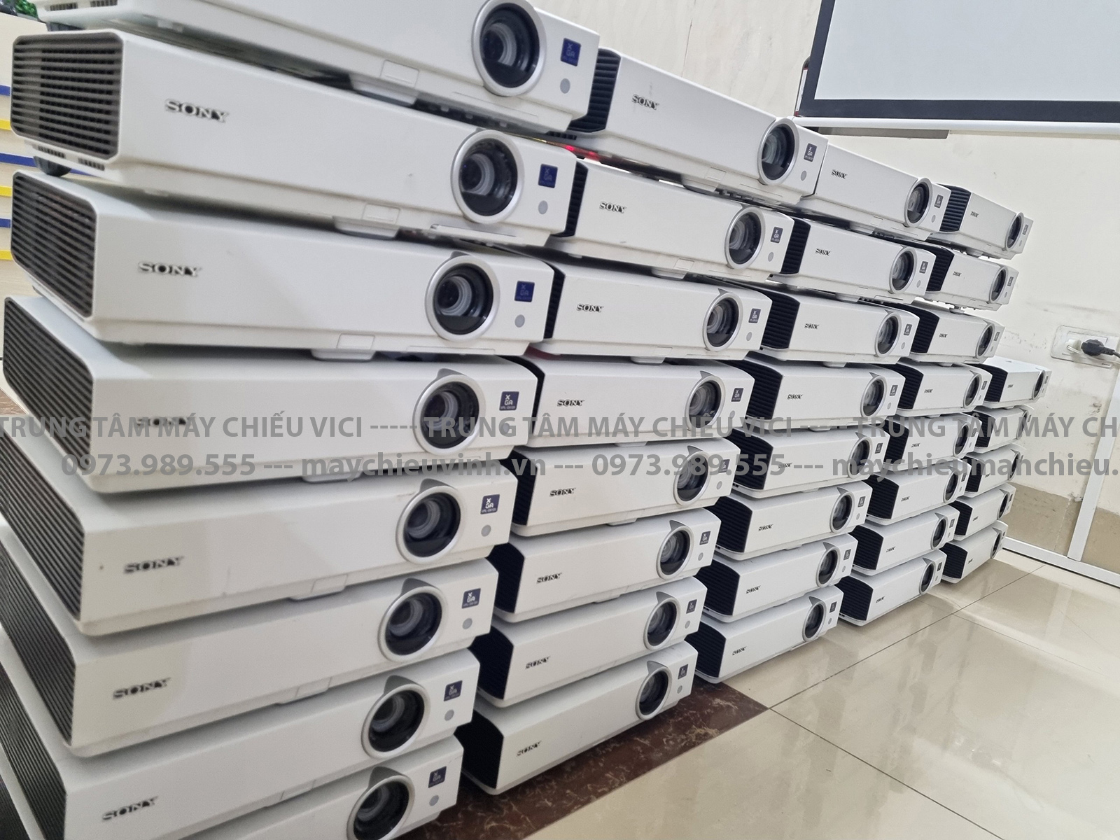 Thay bóng đèn máy chiếu Sony