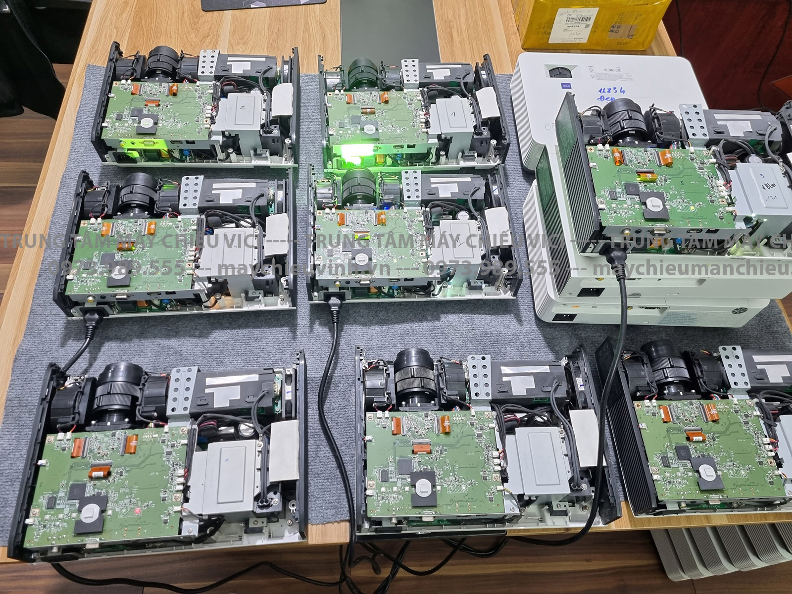 Bảo dưỡng máy chiếu lớp học