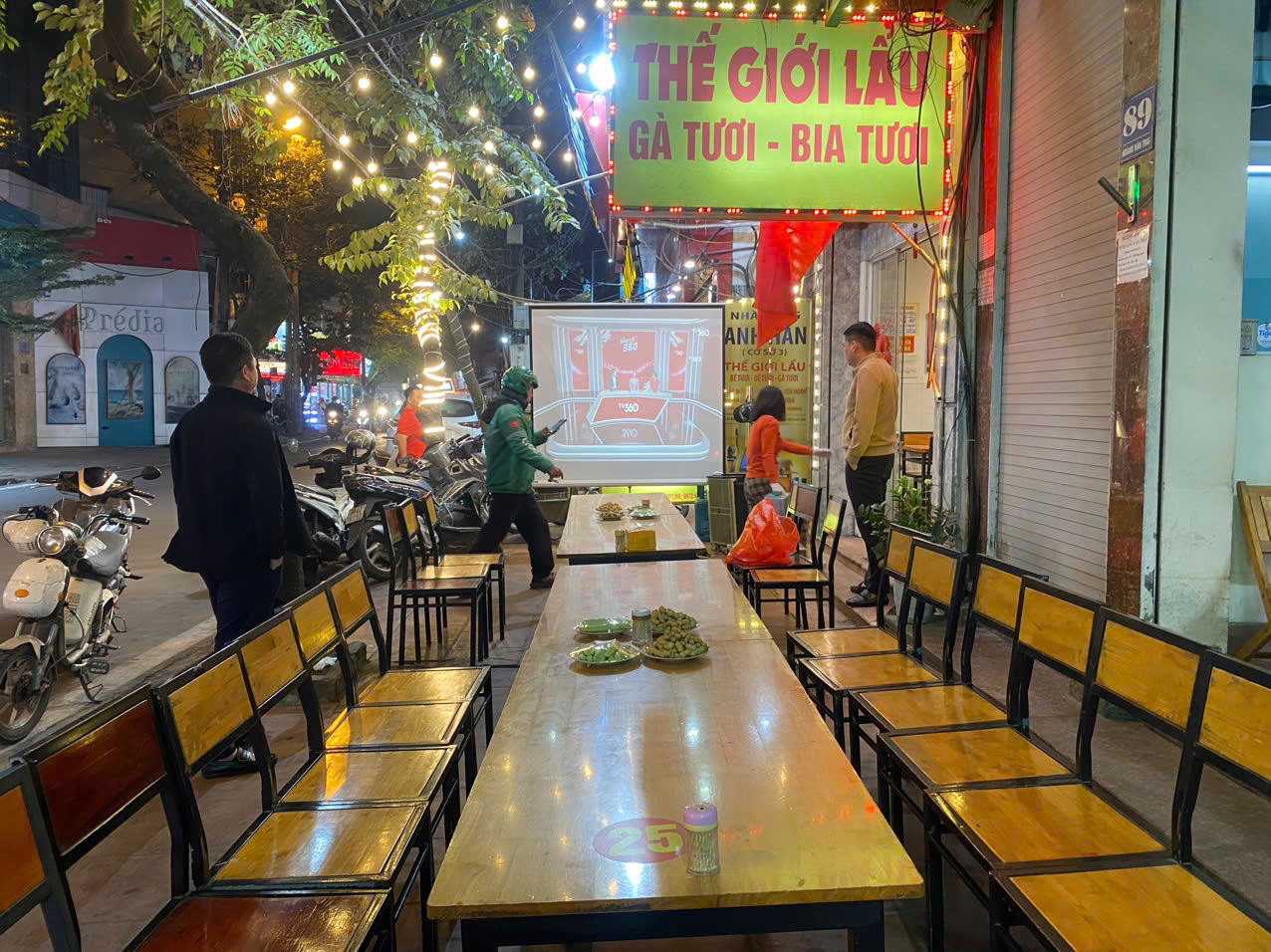 Cho thuê máy chiếu sự kiện, bóng đá, tiệc tất niên