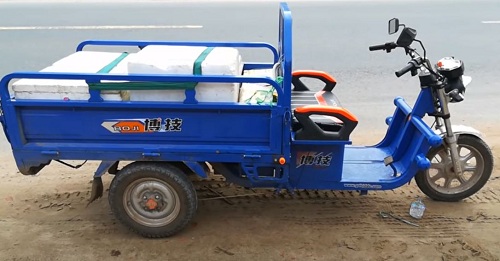 Xe ba bánh chở hành loại nhỏ