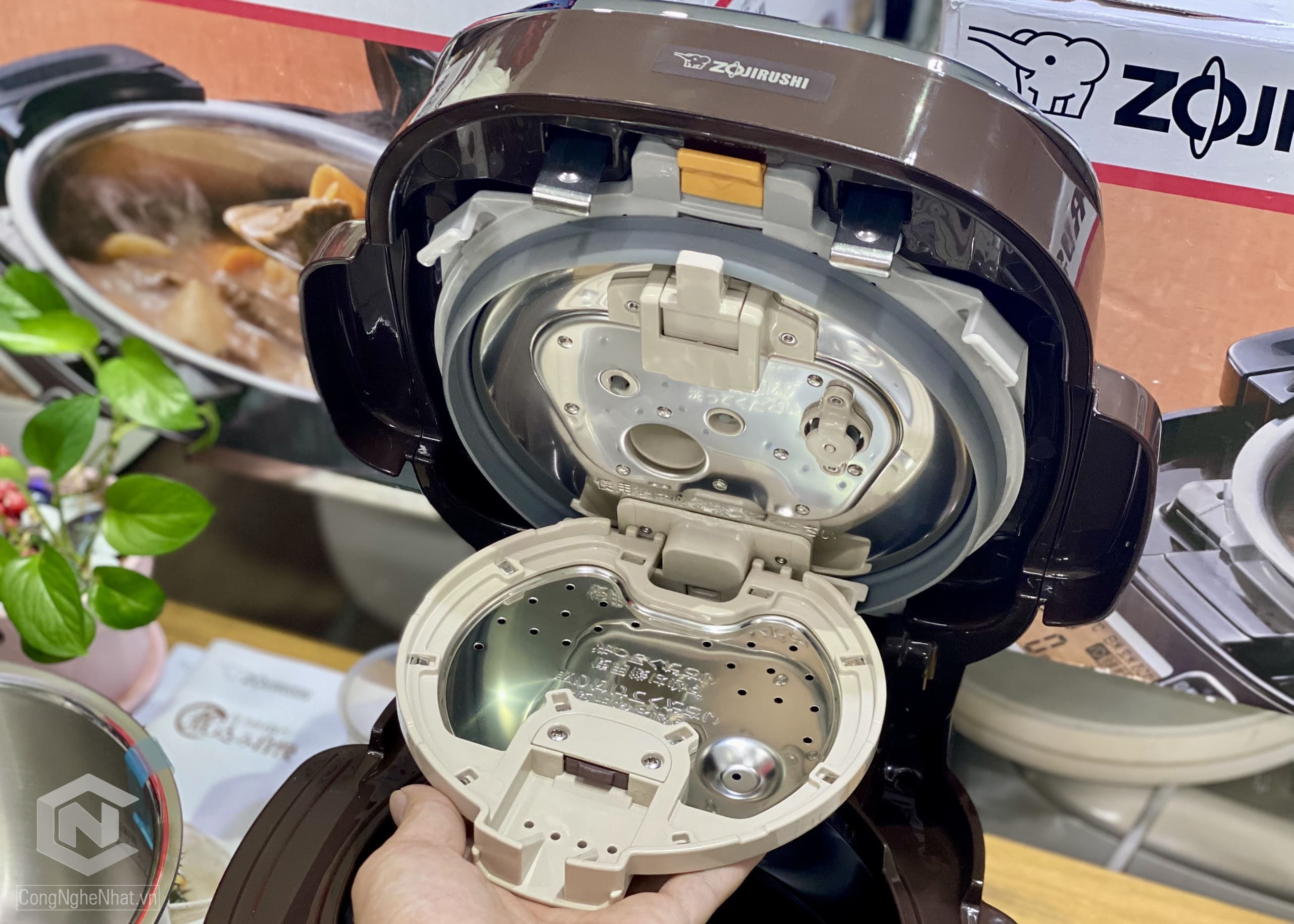 Nồi áp suất điện EL-MA30