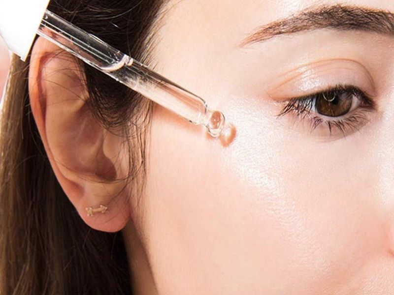 thoa serum vitamin c