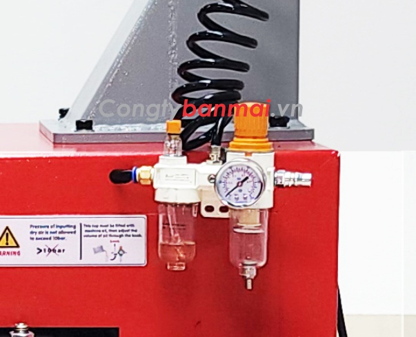 bộ tách nước phun dầu bôi trơn