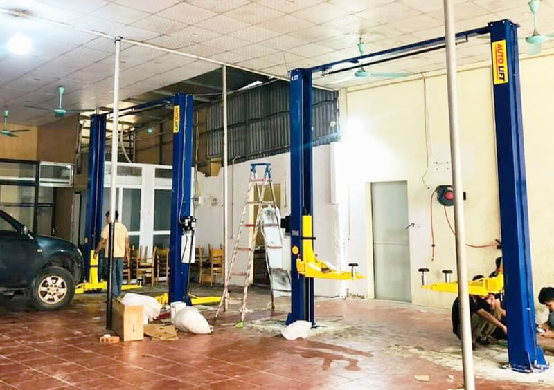 Hình ảnh cầu nâng 2 trụ