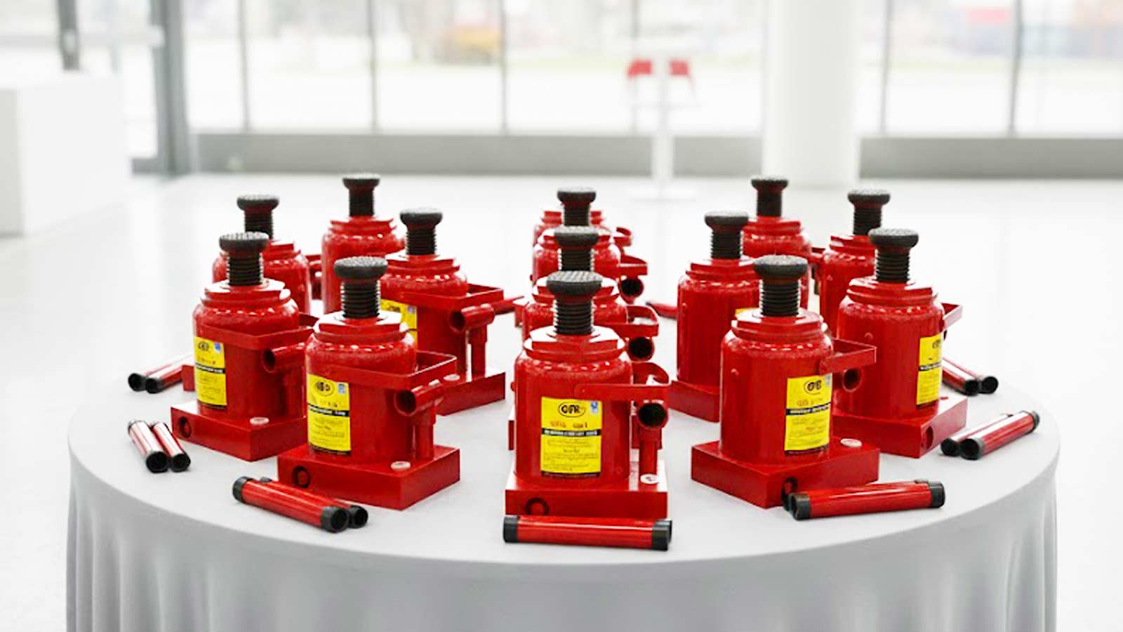 Hình ảnh con đội thuỷ lực