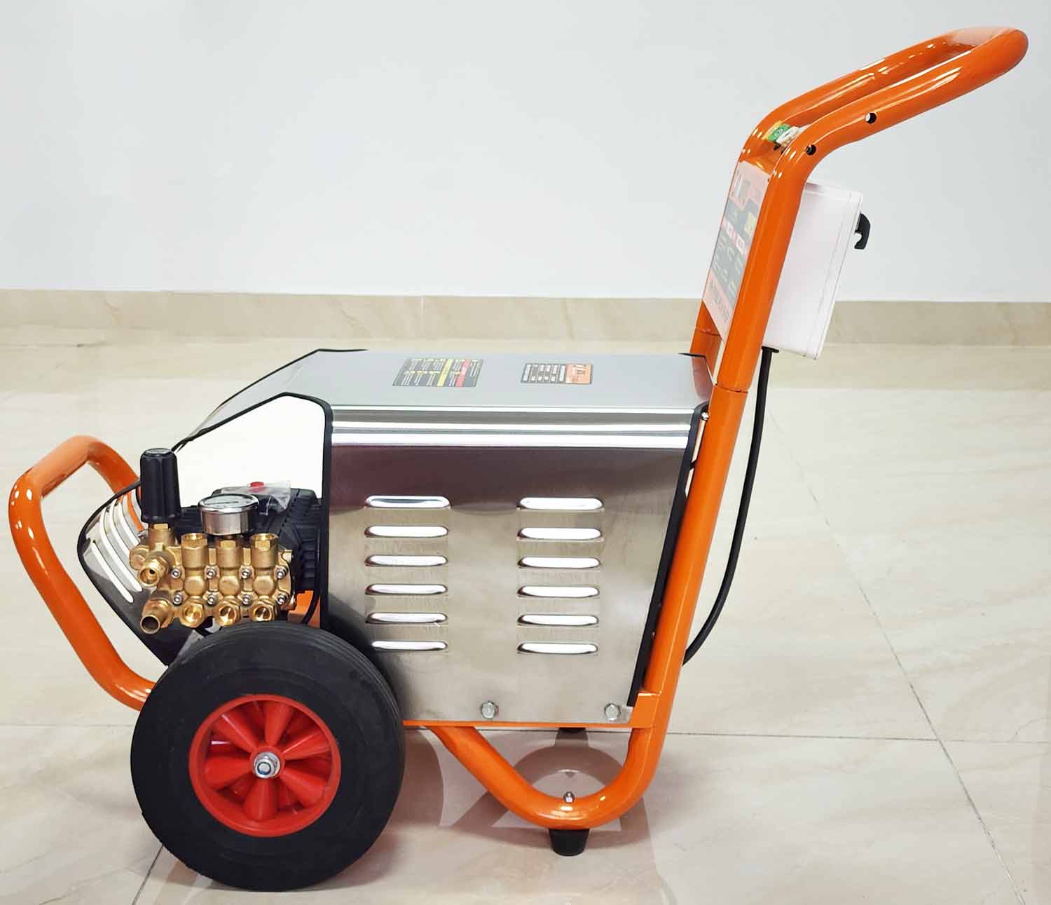 Máy xịt rửa xe cao áp TJ-3000J công suất 3KW