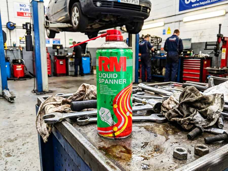 Bình xịt rỉ sét RM Liquid Spanner