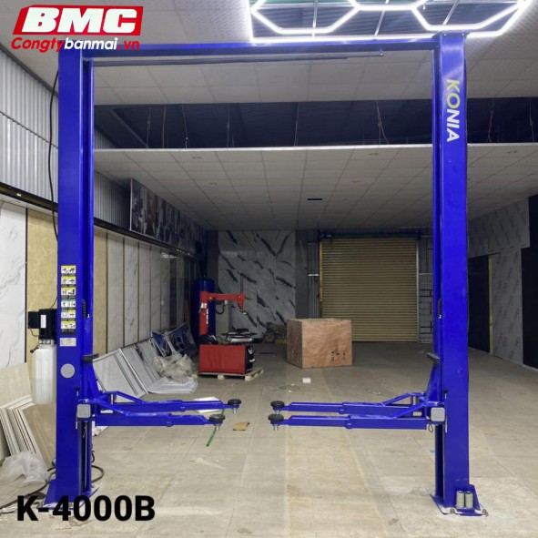 Cầu nâng 2 trụ cổng trên trên KONIA K-4000B 4 tấn