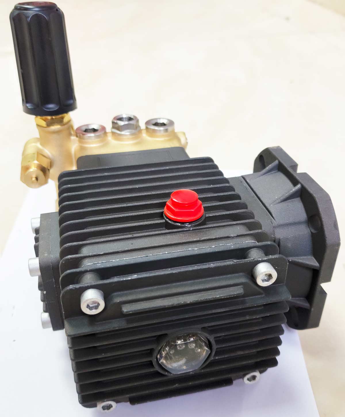 Đầu rửa xe cao áp 2,2 KW