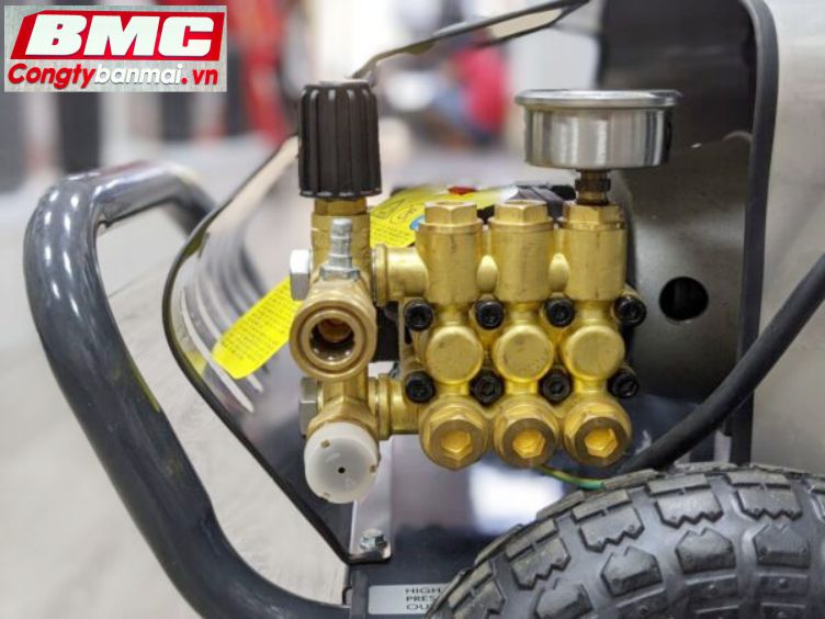 Hình ảnh máy rửa xe cao áp 3 kw18M17.5-3T4