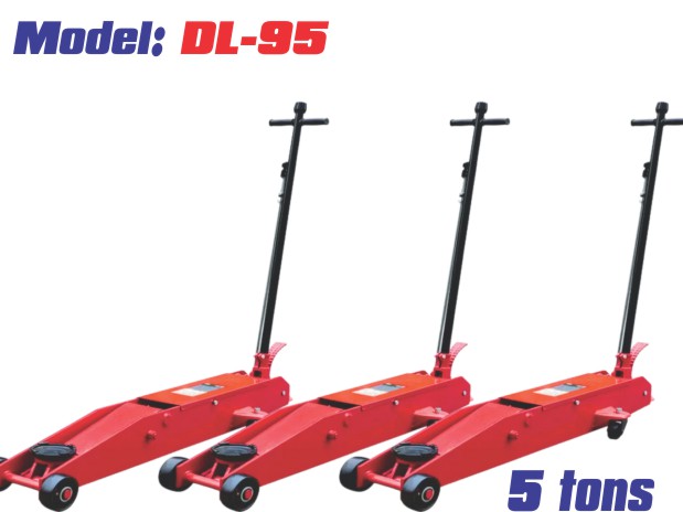 kích đội cá sấu thân dài 5 tấn DL95