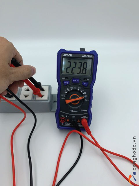 Đồng hồ vạn năng điện tử APECH AM-216D đo điện áp chính xác