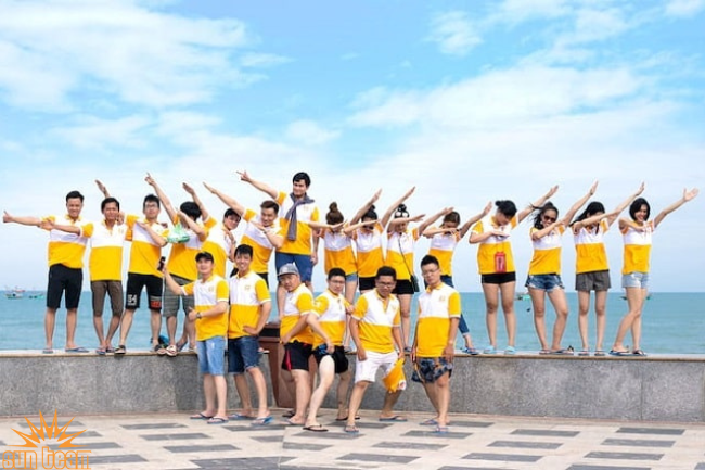 Áo phông đồng phục đi biển