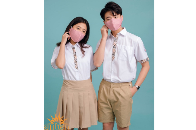 tả chiếc áo sơ mi đồng phục lớp 4