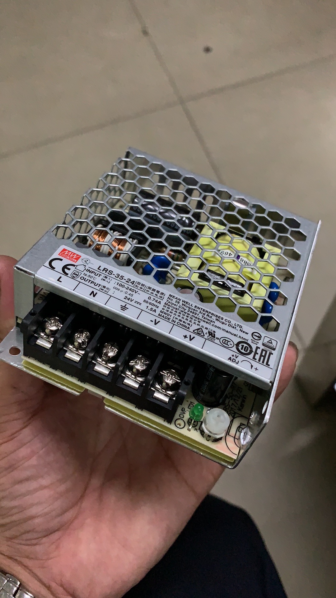 Fiona nâng cấp hệ thống nguồn Mean Well Taiwan.