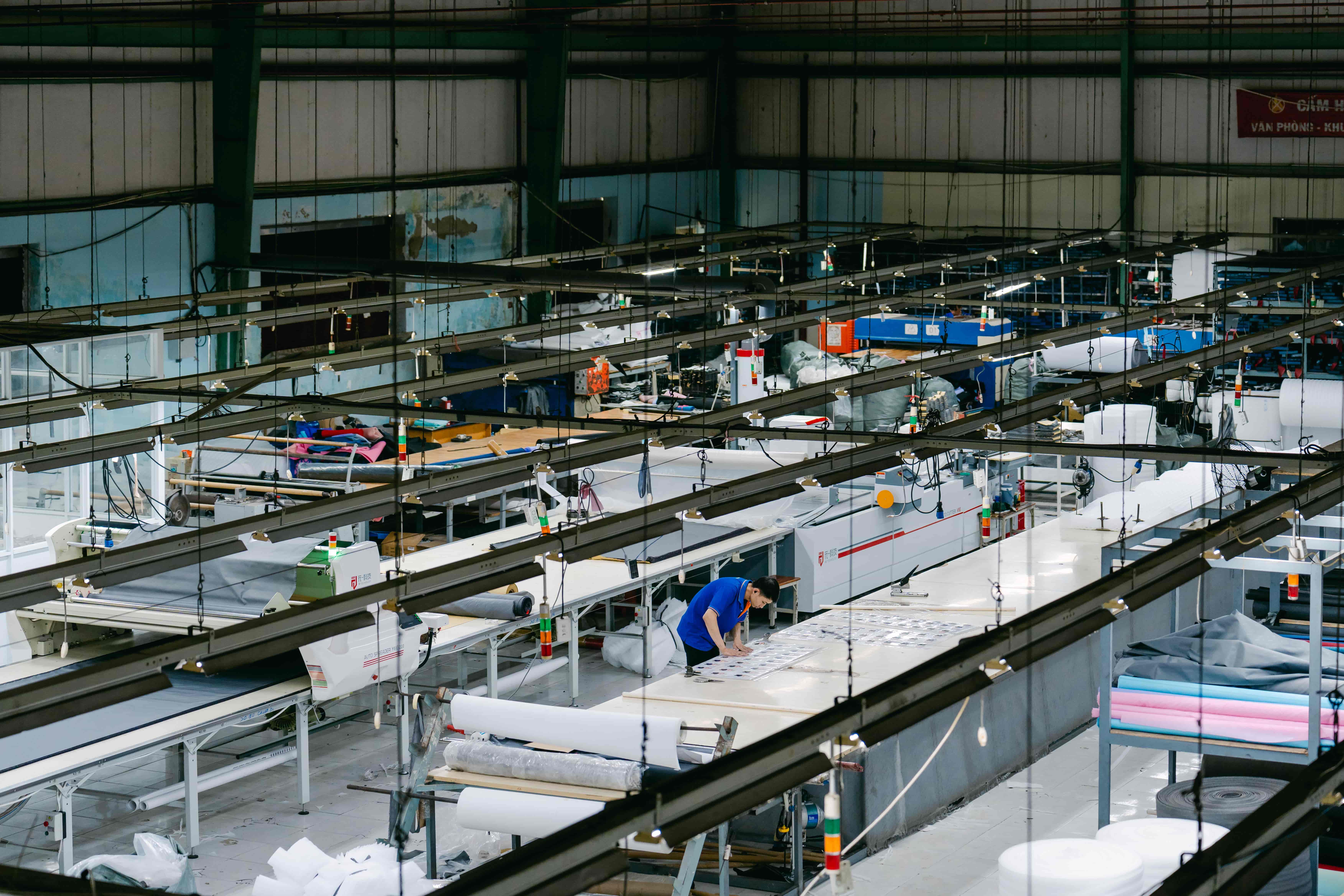 xưởng may balo; xưởng may balo giá rẻ; xưởng may balo theo yêu cầu; xưởng may vali; xưởng sản xuất vali; công ty may balo túi xách; may balo quà tặng; may balo quà tặng đẹp; may balo thể thao; ba lô cho học sinh cấp 1; ba lô chống gù; ba lô chống gù cho bé; ba lô chống gù cho bé lớp 1; balo; balo cần kéo; balo cho bé gái; balo cho bé gái mẫu giáo; balo cho bé mẫu giáo; balo cho bé trai cấp 1; balo chống gù cho bé gái; balo chống gù cho bé lớp 1; Balo đeo; balo đeo chéo nam; balo đi học; balo đi học cấp 2; balo đi phượt cho nam; balo du lịch; balo du lịch nam; Balo đựng laptop 14 inch; Balo học sinh; Balo học sinh tiểu học; balo kéo; balo kéo học sinh; balo laptop; balo laptop 15 inch; Balo laptop HP; balo mẫu giáo; balo mẫu giáo bé gái; balo mẫu giáo cho bé gái; balo mini; balo mini nữ cute; balo nam công sở; balo nam đi học; balo nhật chống gù lưng; balo quà tặng; balo quà tặng công ty; balo teen; balo teen balo; balo thể thao; balo thời trang nữ; balo tieu hoc; balo trẻ em; BaloLaptop; các loại balo đi học; công ty sản xuất balo; quy trình sản xuất balo; vali du học balo trẻ em;