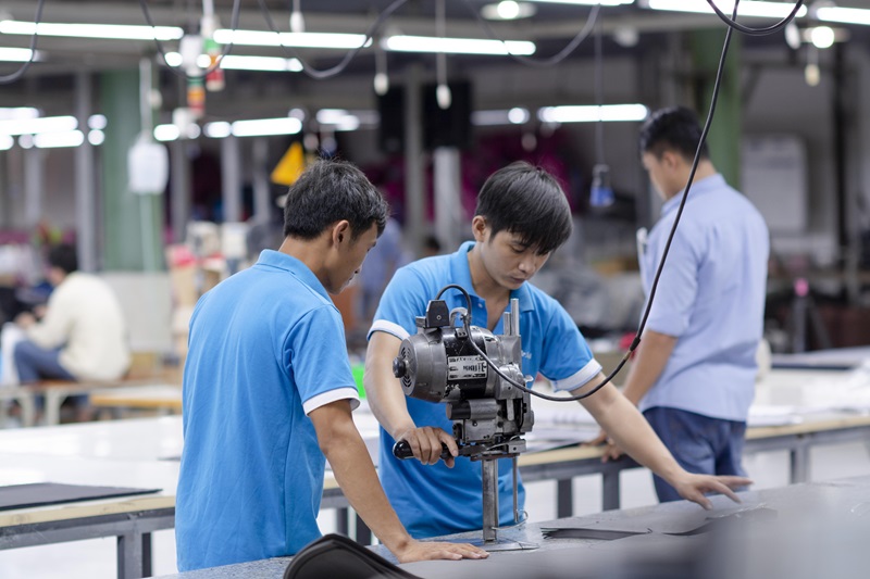xưởng may balo; xưởng may balo quảng cáo; xưởng may balo theo yêu cầu; đặt may balo theo yêu cầu; cơ sở sản xuất balo túi xách; cơ sở may balo túi xách; cơ sở sản xuất; xưởng may gia công; công ty sản xuất theo yêu cầu; đặt hàng gia công; xưởng sản xuất balo giá rẻ; xưởng may balo túi xách; xưởng may túi xách; may balo theo yêu cầuAdd;