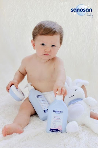 Chọn và sử dụng dầu mát xa cho bé như thế nào để hiệu quả?