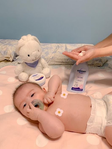 Chọn và sử dụng dầu mát xa cho bé như thế nào để hiệu quả?