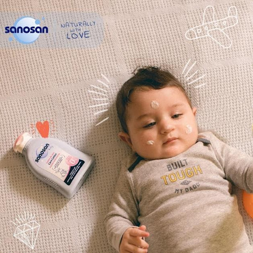 Hướng dẫn cách tắm và chăm sóc da trẻ sơ sinh dành cho cha mẹ lần đầu thực hiện