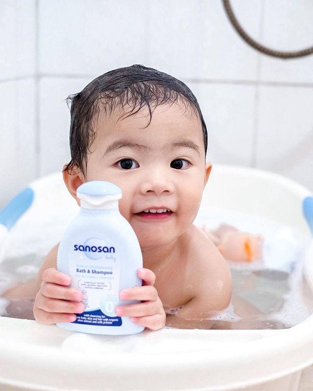 Sanosan - Cách dùng sữa tắm đúng chuẩn cho bé